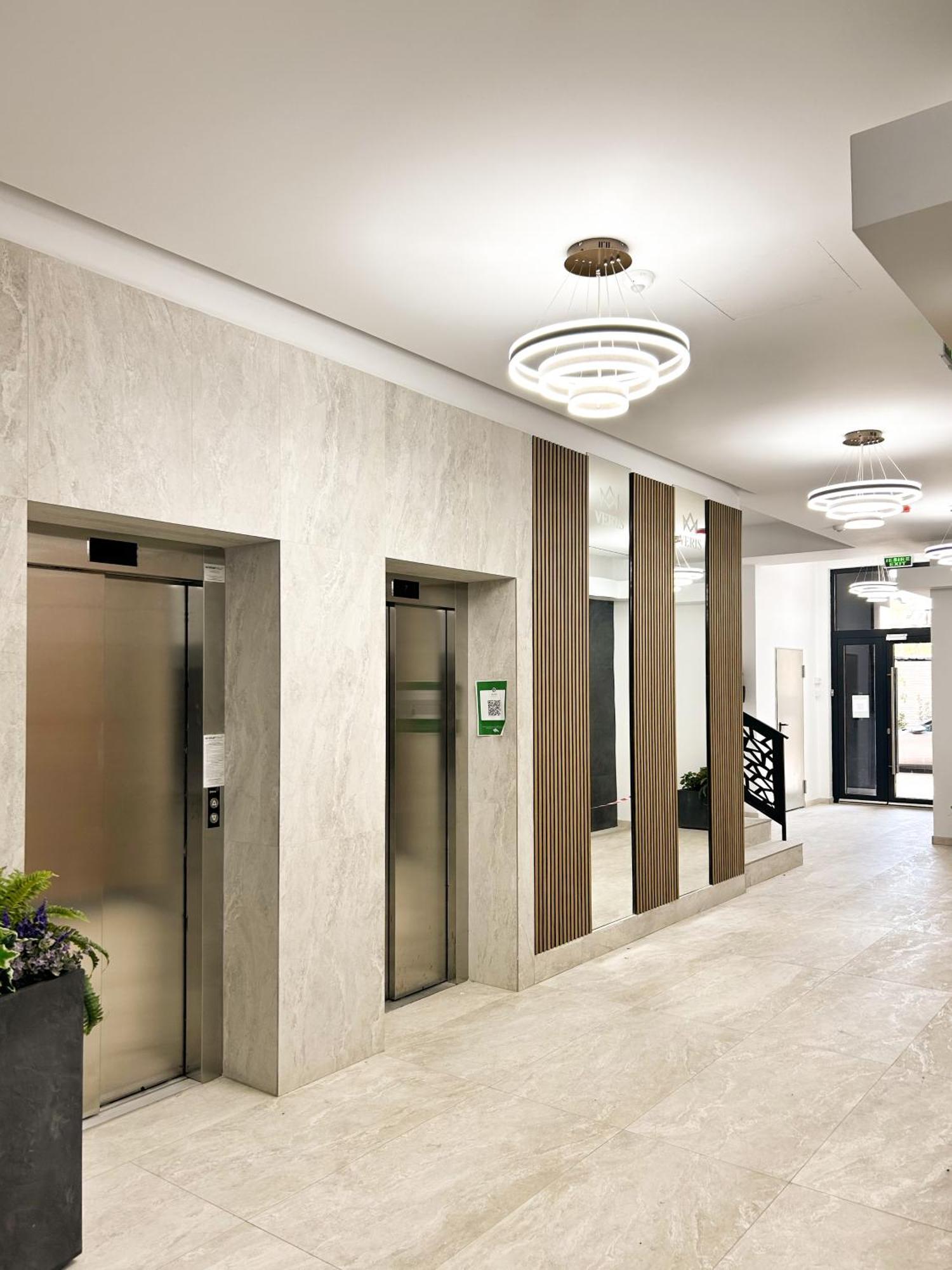 The Cozy Flat - Modern, New, 2 Rooms Apartment, Parking Бухарест Экстерьер фото